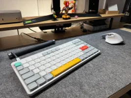 Desk keyboard 1